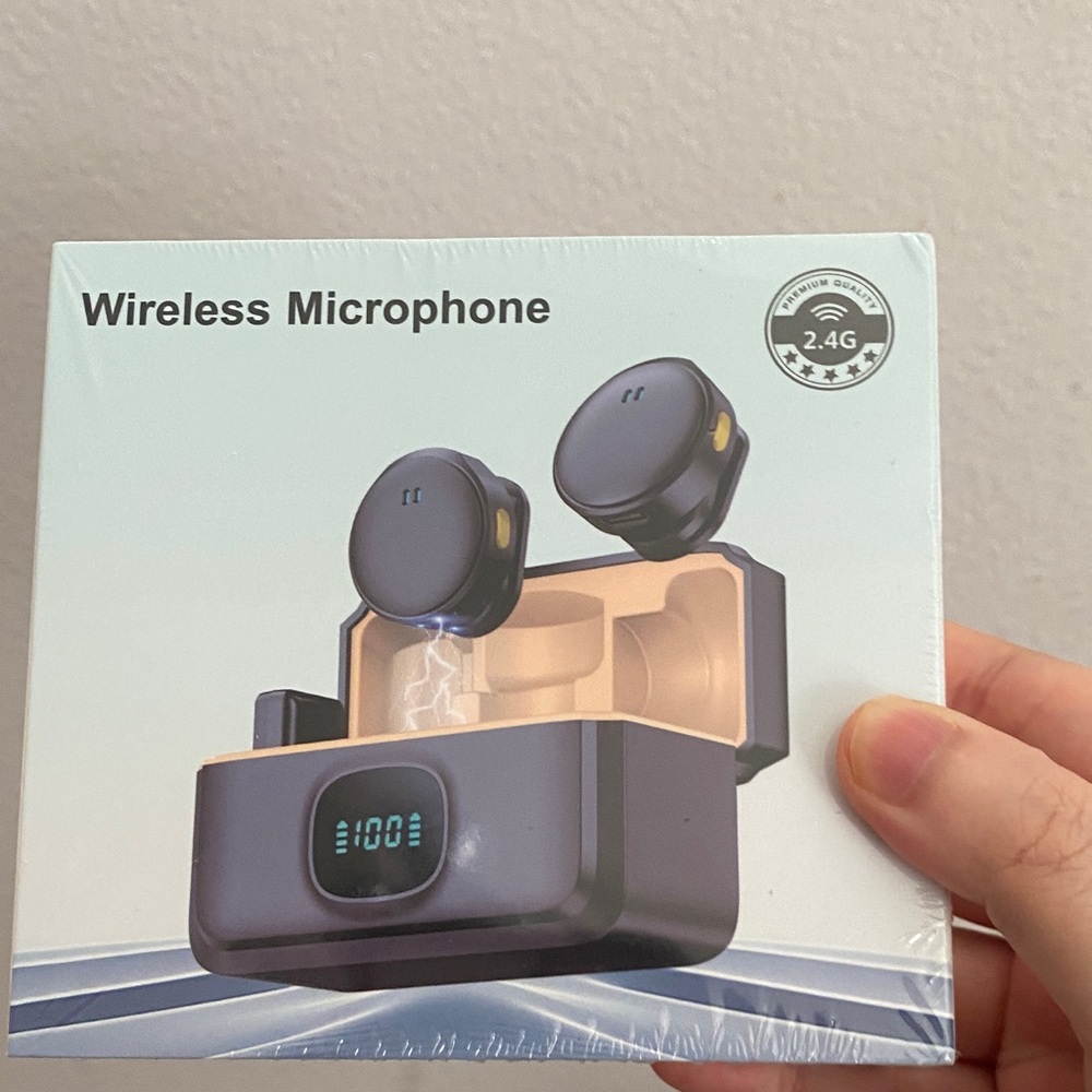 Wireless Earbuds with Charging Case - Black